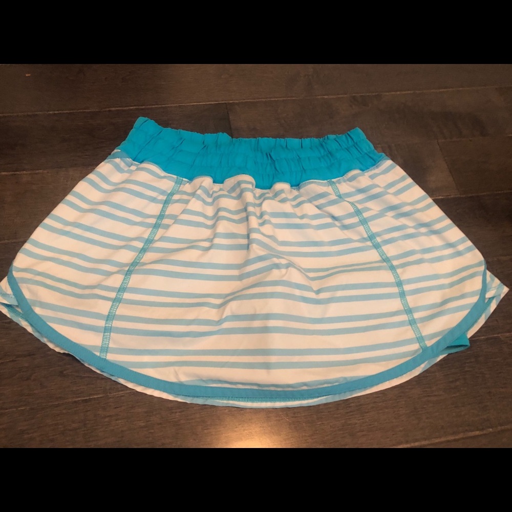 Lululemon skort size 4